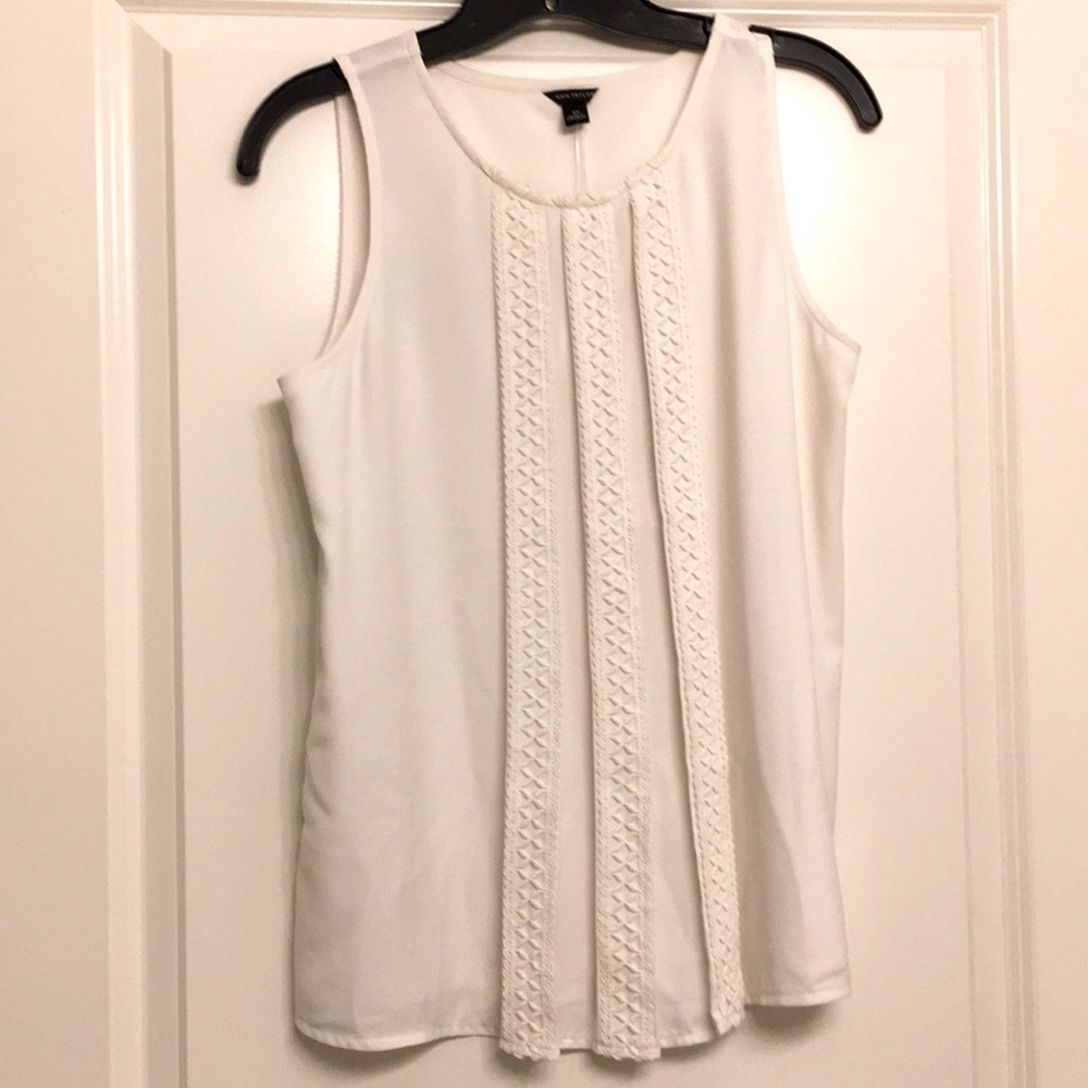 NWT Ann Taylor cream sleeveless top XS